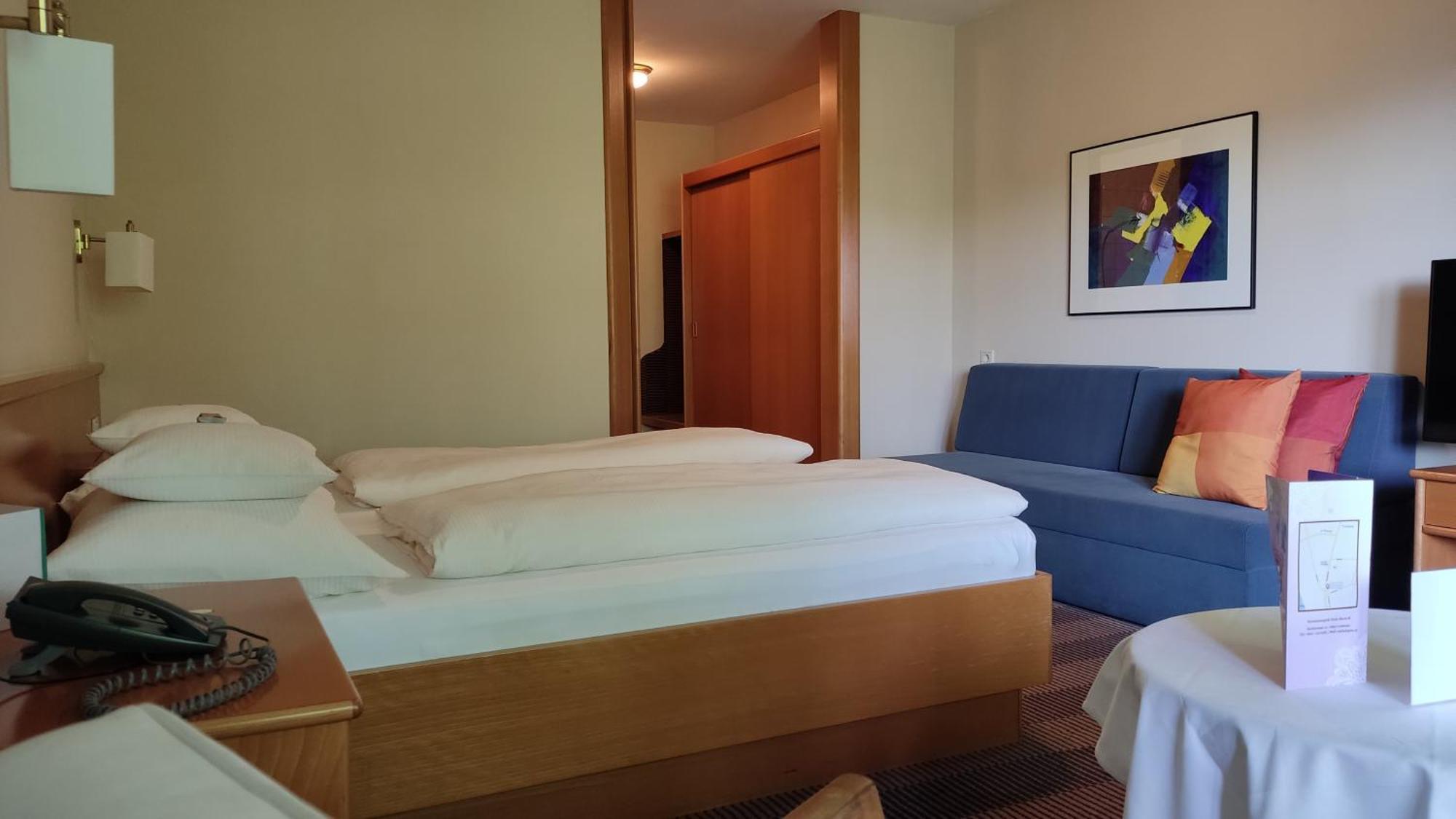 Hotel Gasthof Kroenele ลุสเตอเนา ภายนอก รูปภาพ