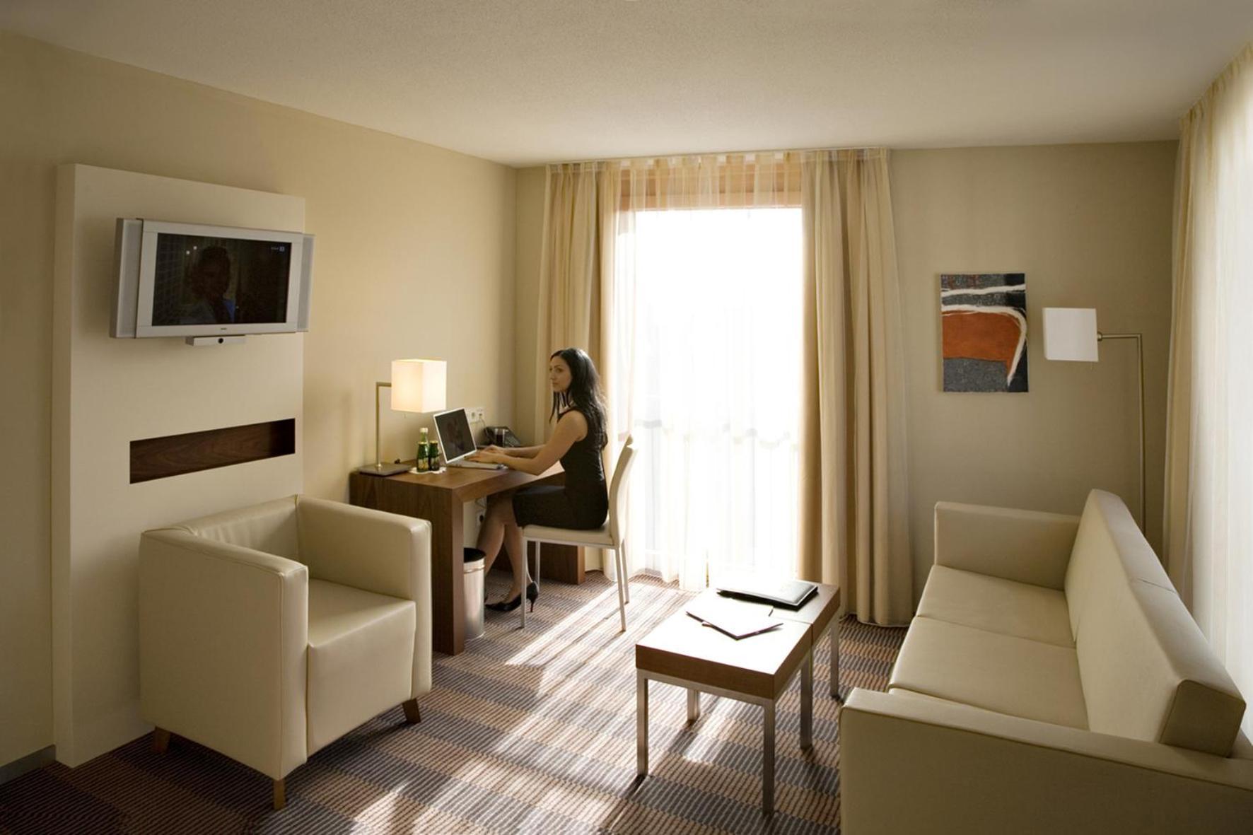 Hotel Gasthof Kroenele ลุสเตอเนา ภายนอก รูปภาพ